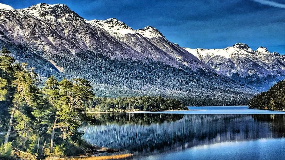 Patagonia — lago y montañas